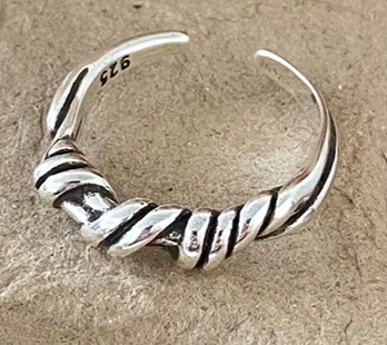 Anel de Design Elegante MegaStylish