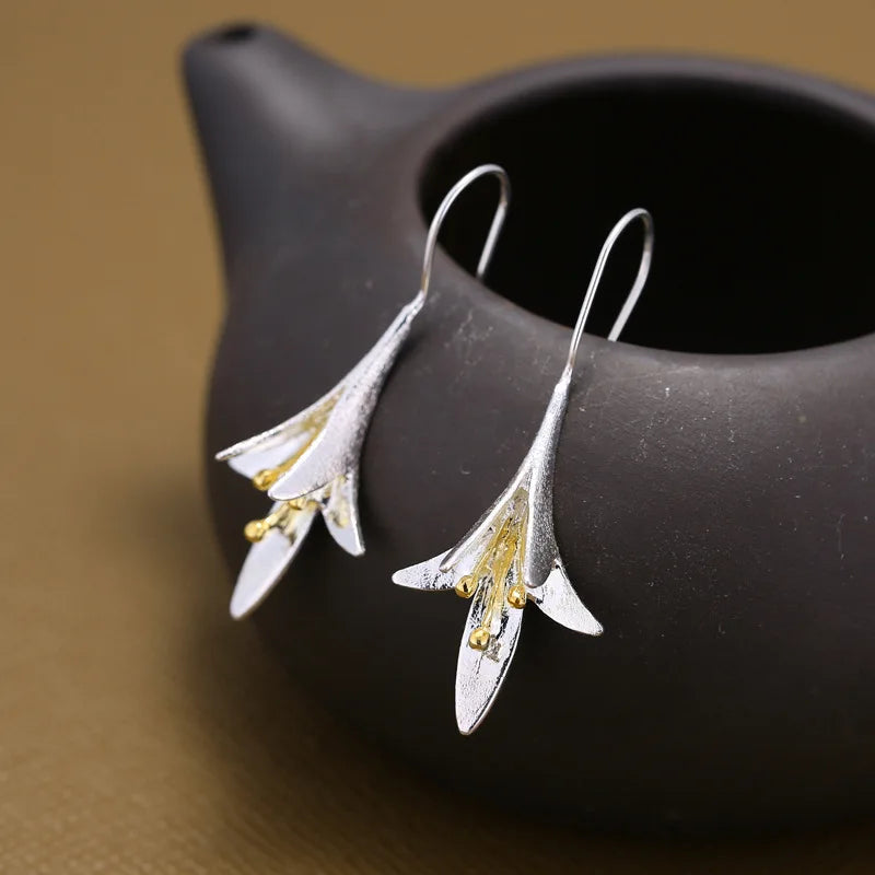 Brincos longos de flores para mulheres MegaShine